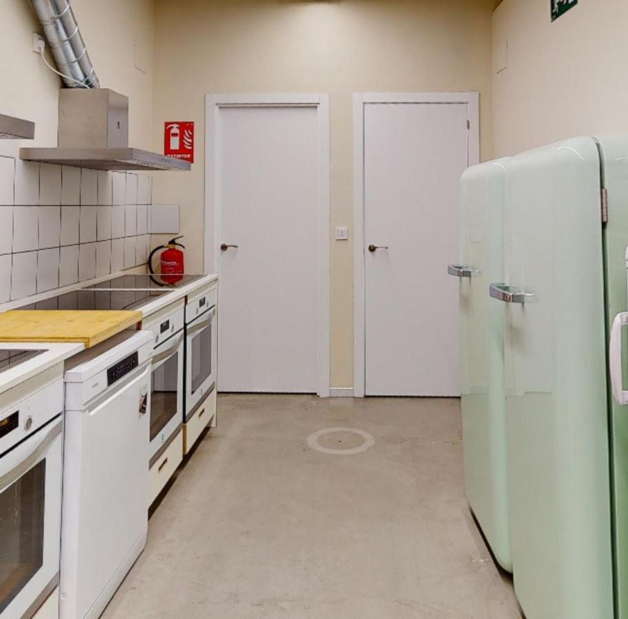 Bright Ensuite Rooms In Madrid, Sk Exteriör bild